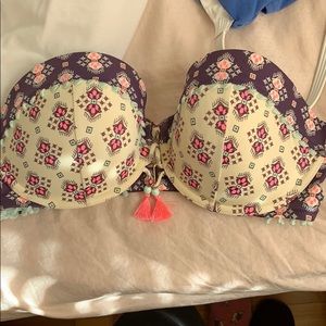 Victoria’s Secret bikini top